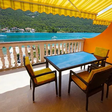 Apartament Dani *