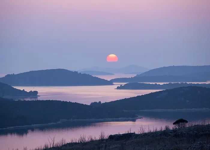 Dani Apartment Grebastica